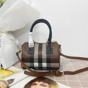 Good quality  Detachable adjustable shoulder strap Burberry bag #999925100