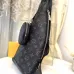 Louis Vuitton Avenue Shoulder Bags #999934962