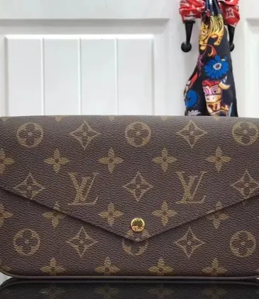 Louis Vuitton AAA+ Shoulder bag #A43864