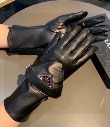 Prada Glove #A43000