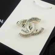 Chanel brooches #9127658