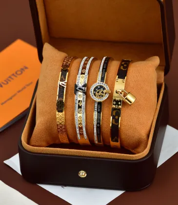 Louis Vuitton bracelet Jewelry #A29715