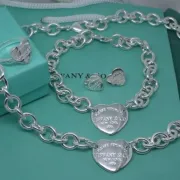 Tiffany Sets #9113734