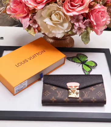 Louis Vuitton AAA+ Wallets #887735