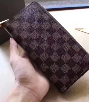 Louis Vuitton AAA+ Wallets #922265