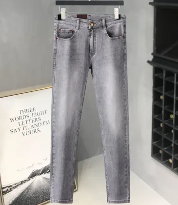 Louis Vuitton Jeans for MEN #A24940