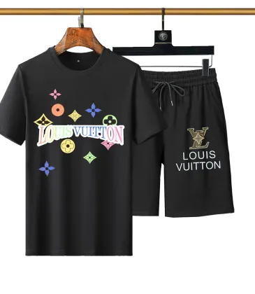 Louis Vuitton tracksuits for Louis Vuitton short tracksuits for men #999936014