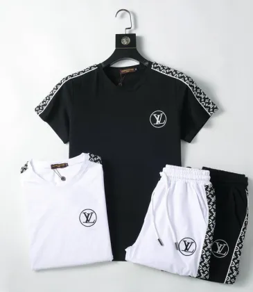 Louis Vuitton tracksuits for Louis Vuitton short tracksuits for men #A32581