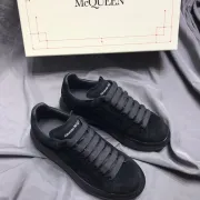 Alexander McQueen Shoes for Unisex McQueen Sneakers #99900560