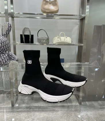 Balenciaga shoes for Balenciaga Unisex Shoes #999901421