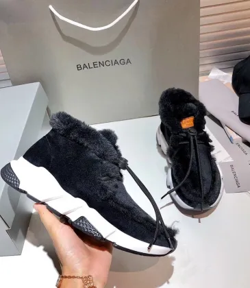 Balenciaga shoes for Balenciaga Unisex Shoes #999915601