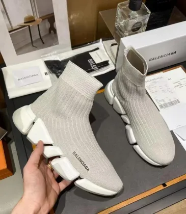 Balenciaga shoes for Balenciaga Unisex Shoes #999915612