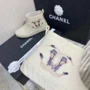 Chanel shoes for Women Chanel Boots #99905888