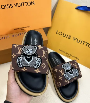 Louis Vuitton Shoes for Men's Louis Vuitton Slippers #A22214