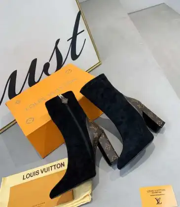 Louis Vuitton Shoes for Womem's Louis Vuitton rain boots #99899891