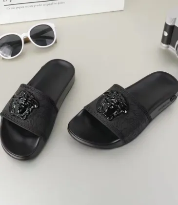 Versace Men or women Slippers #994959